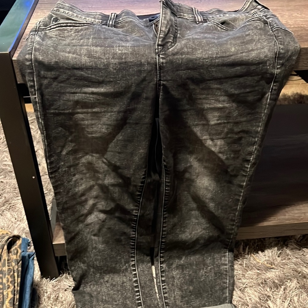 BOMBSHELL STRAIGHT PREMIUM STRETCH HIGH-RISE JEAN. Great condition . Size 16 R